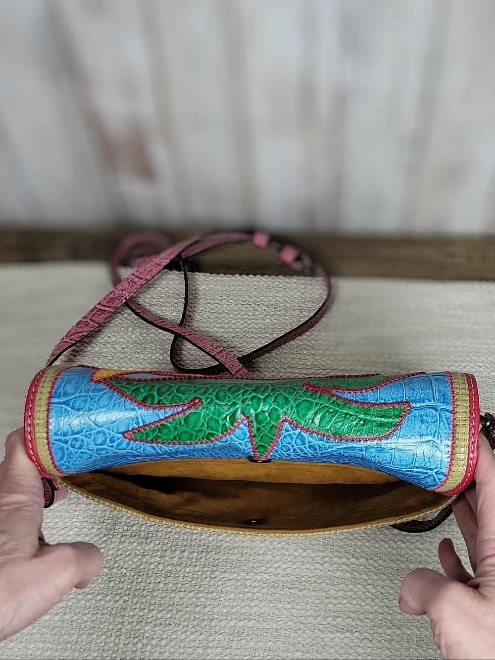 Patricia Nash Crossbody + Wallet - Picture 6 of 13